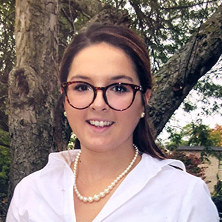 艾琳·约文。 image