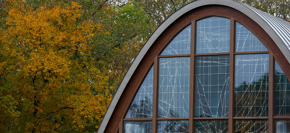 亚洲博彩网站 Named a “Best Catholic College