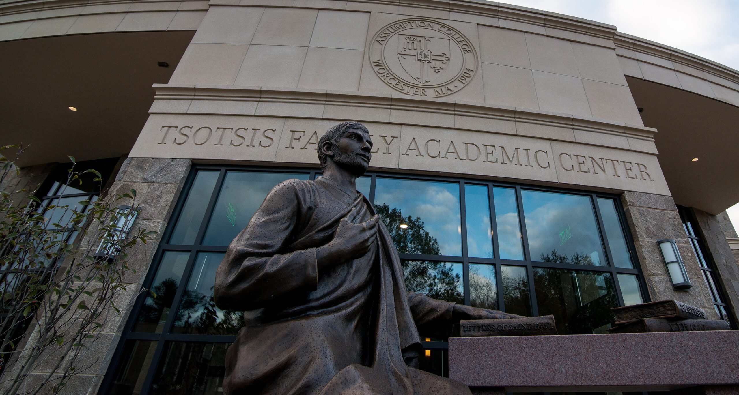 The facade of the Tsotsis Family Academic Center on the 亚洲博彩网站 campus in Worcester, Massachusetts.